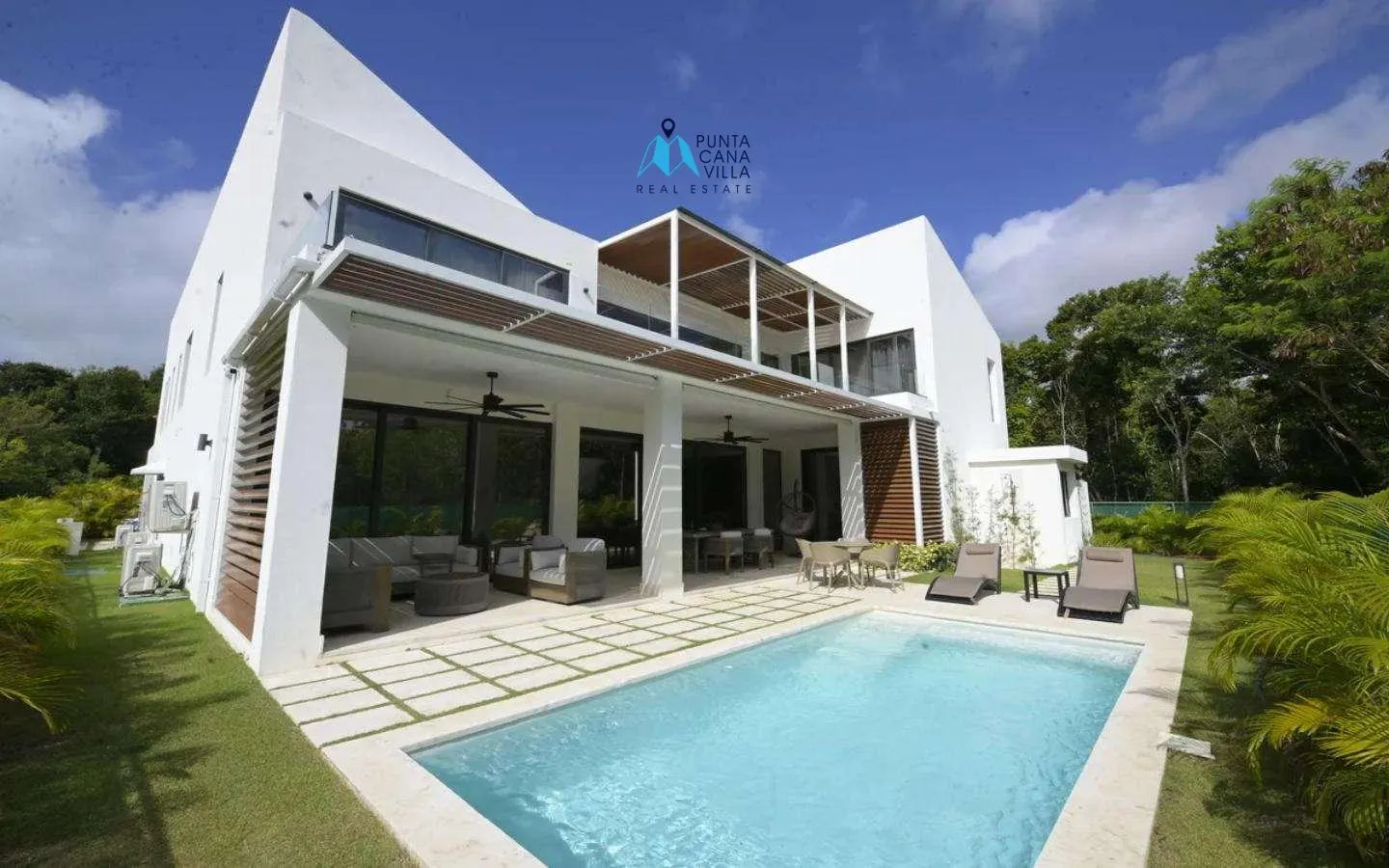 Villa Ceiba: Five Bedroom Villa For Sale In Punta Cana Village