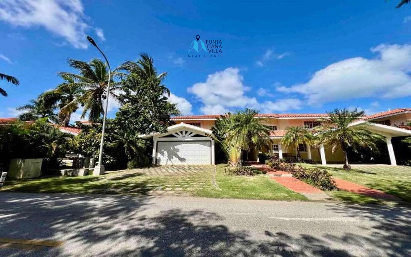 Cocotal: Three Bedroom Duplex Villa For Sale With Maids Bedroom