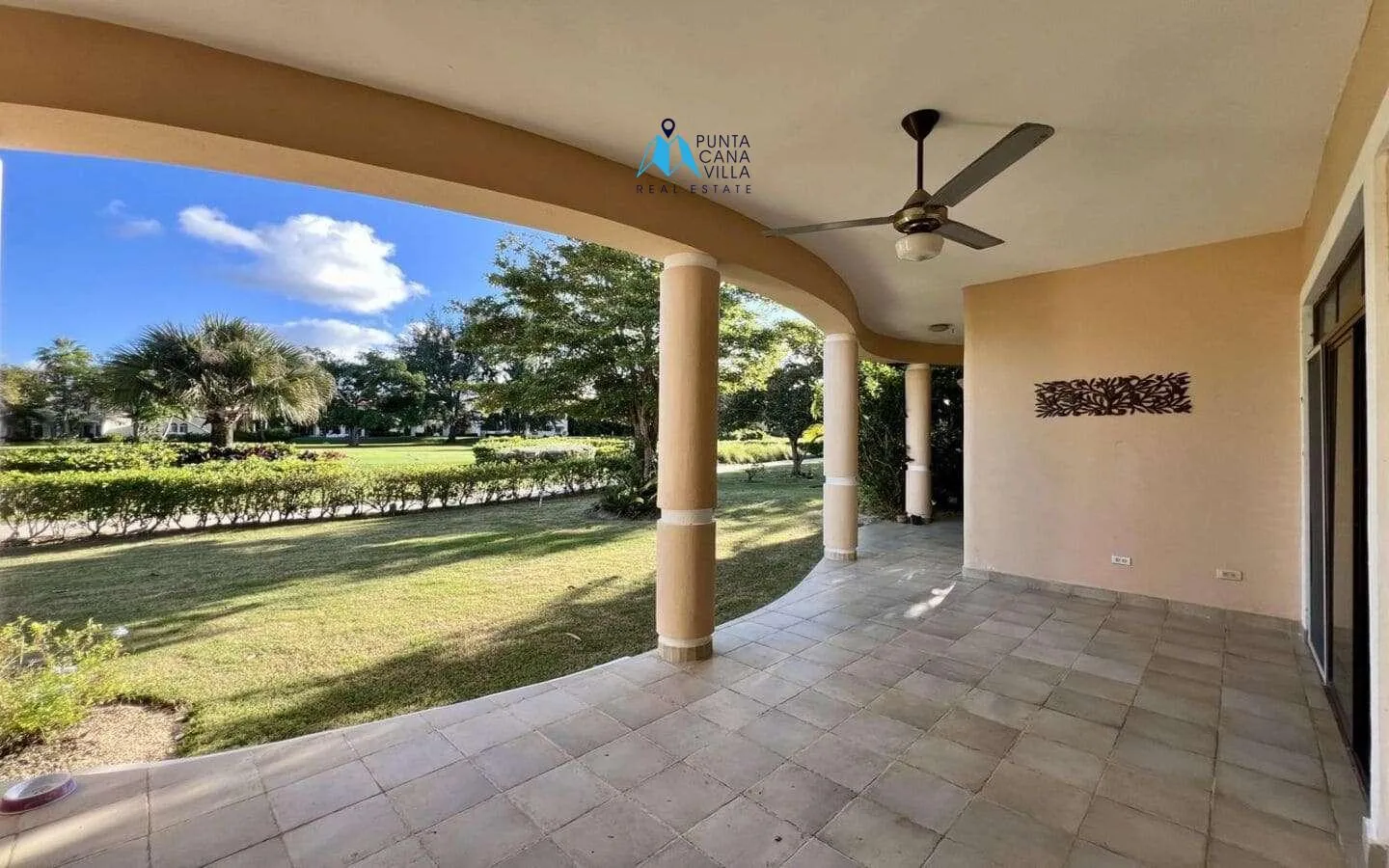 Spacious Three Bedroom Villa For Sale In Cocotal With Beautiful Views ()