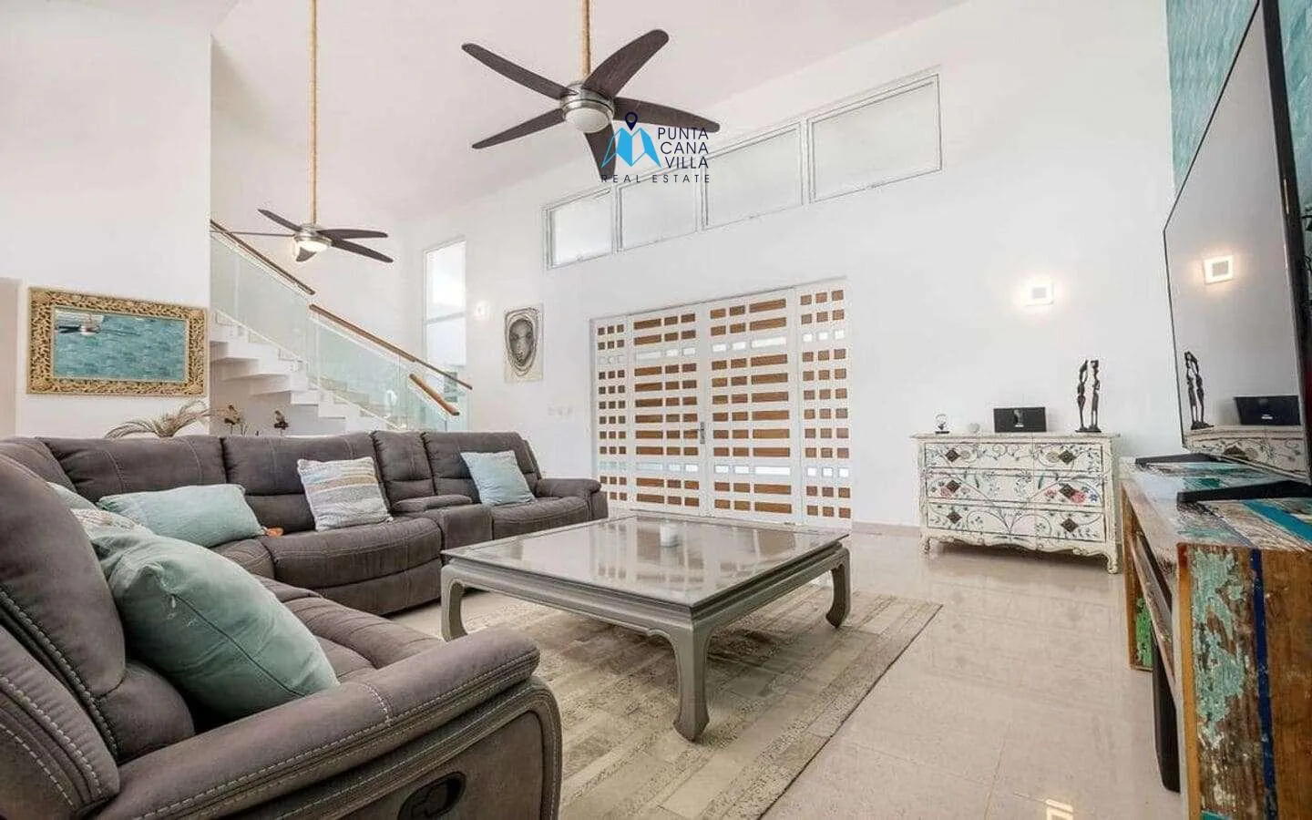 Cocotal Modern Five Bedroom Villa For Sale In Bavaro ()