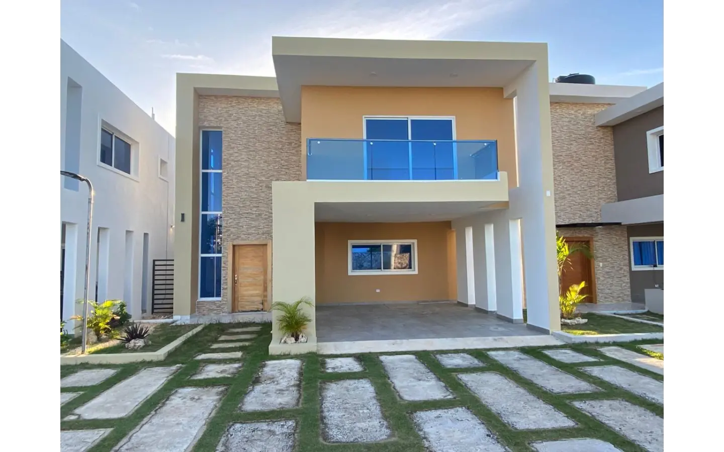 Mar de Plata Residences: Luxury 3-Bedroom Villa for Sale in Bávaro, Punta Cana