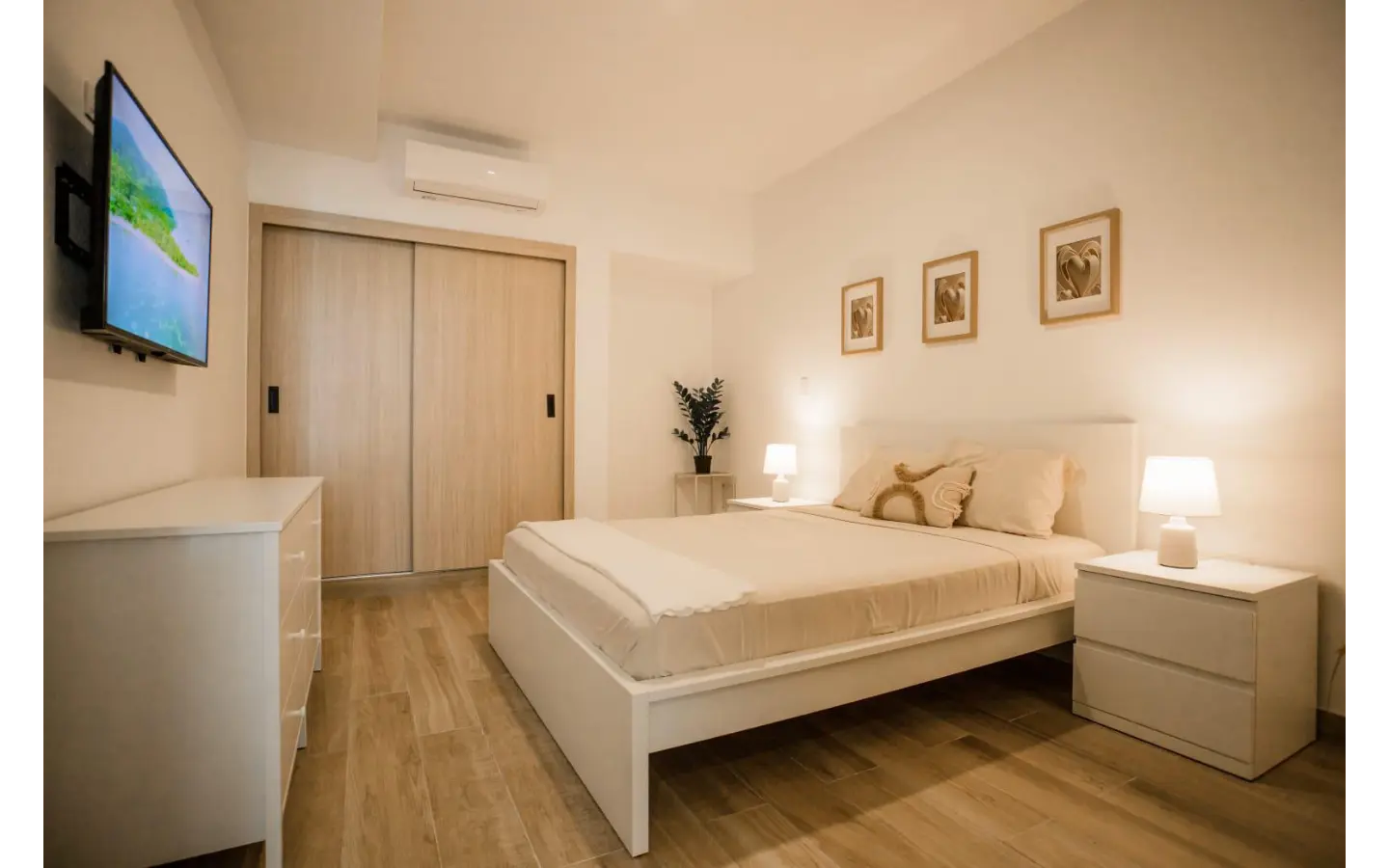 ID , The Beach Four Bedroom Penthouse for Sale in Downtown Punta Cana with Gated Community ()