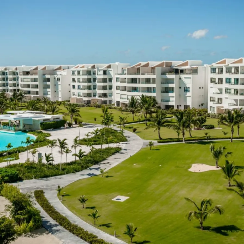 ID , The Beach Four Bedroom Penthouse for Sale in Downtown Punta Cana with Gated Community ()