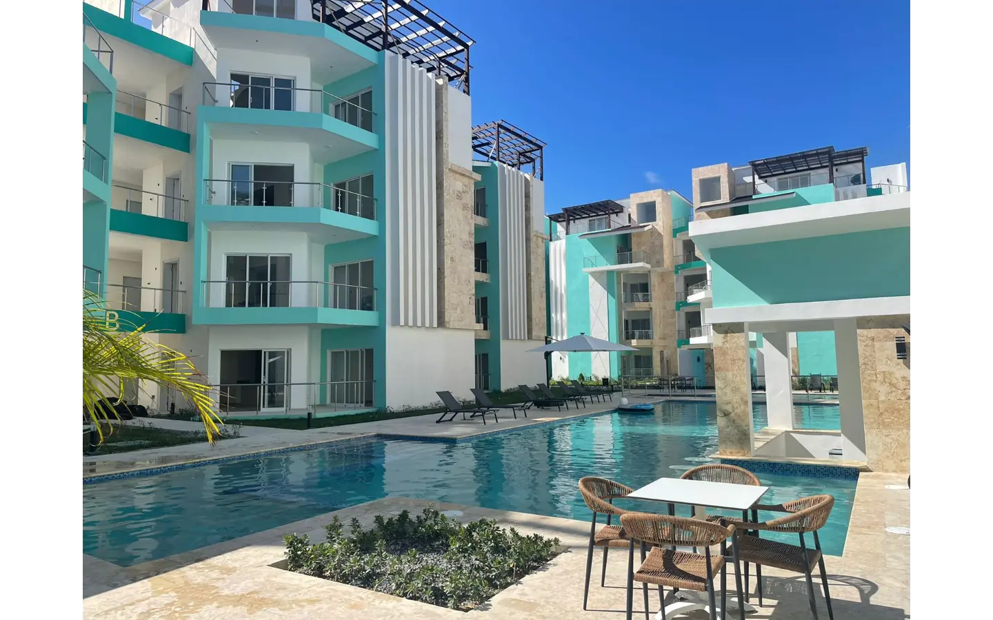 Charming One-Bedroom Condo for Sale at Maple Beach and Suites – El Cortecito, Bávaro, Punta Cana