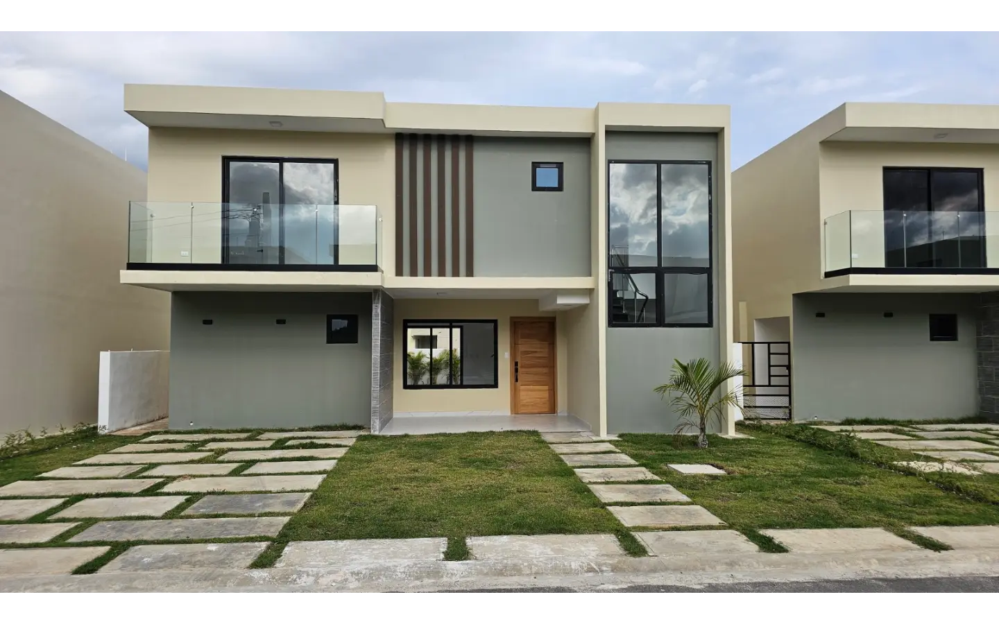 Village Pacific Home: Three Bedroom Villa for Sale in Bavaro, Punta Cana with Patio