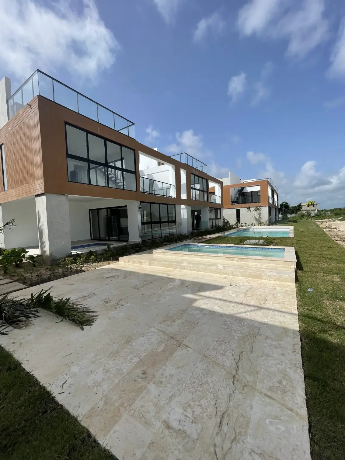Modern 2-Bedroom Golf-View Condo for Sale in Tropics Golf Suites, Bávaro Punta Cana