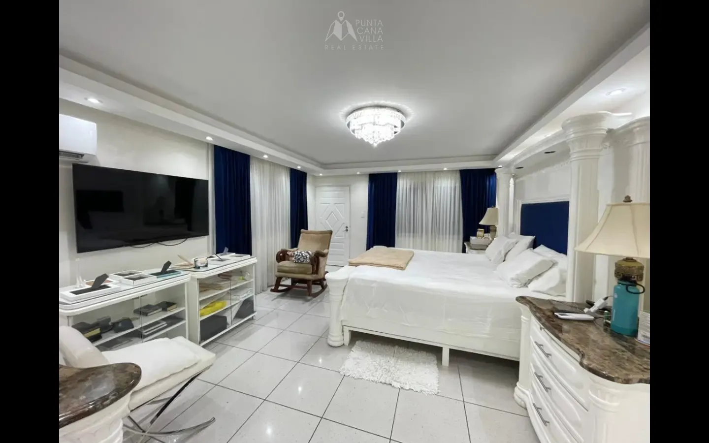 ID 4077 Respaldo Los Tres Ojos Four Bedroom House for Sale in Santo Domingo Dominican Republic (13)