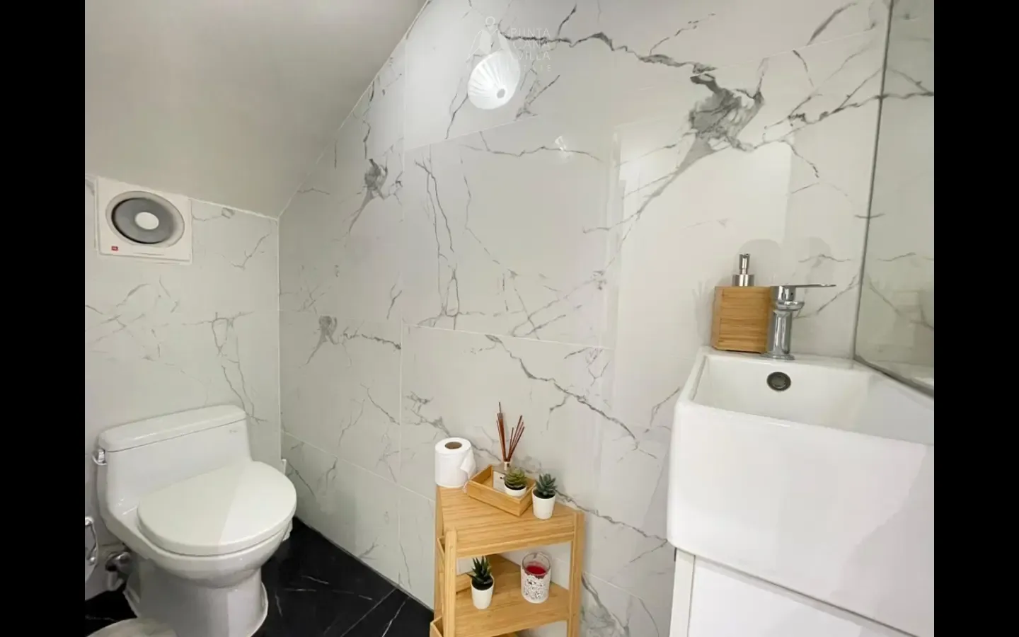 ID 4077 Respaldo Los Tres Ojos Four Bedroom House for Sale in Santo Domingo Dominican Republic (5)