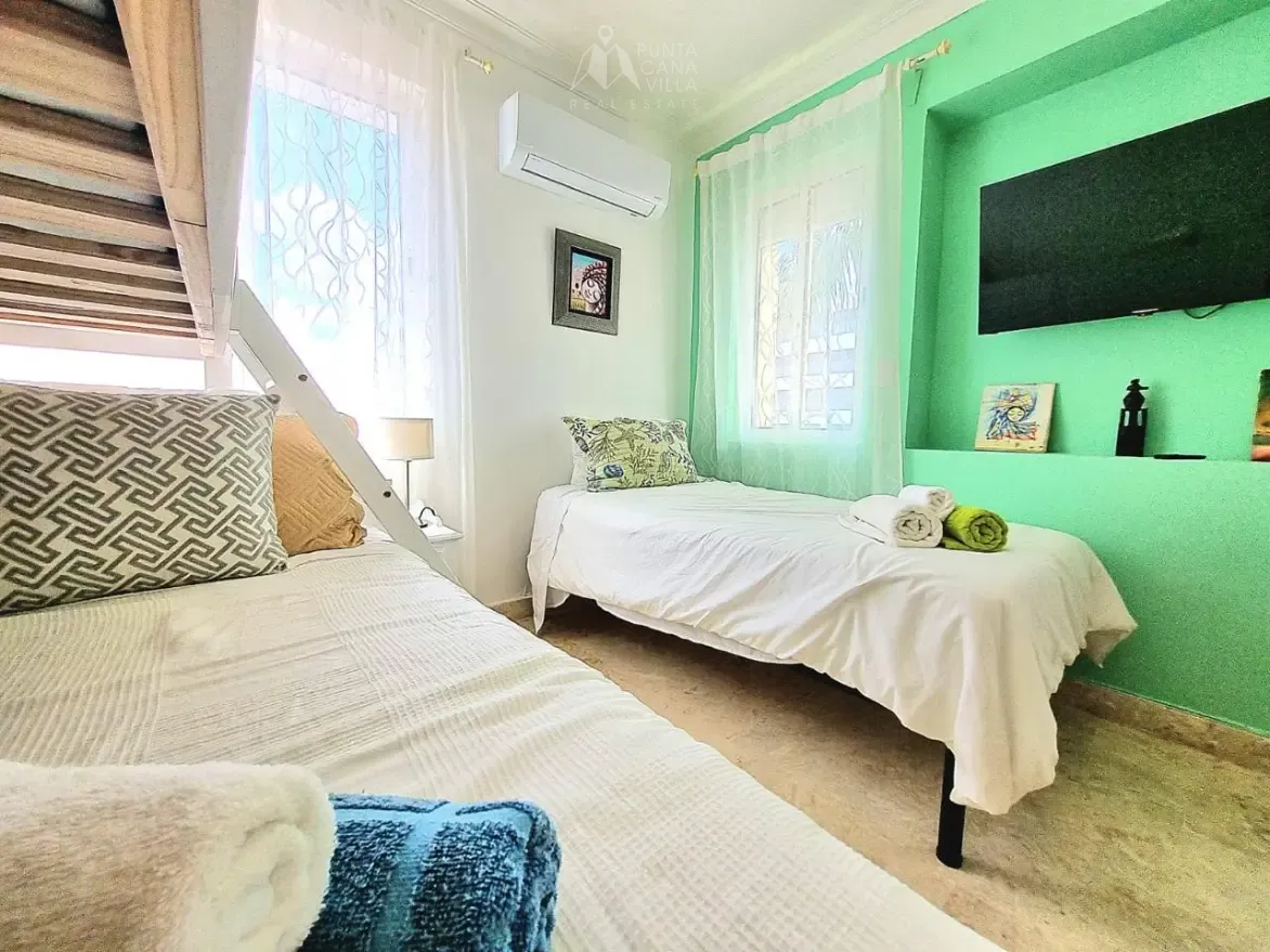 ID 4080 Playa Turquesa 2 Bedroom Beachfront Penthouse for Sale in Bavaro Punta Cana (17)