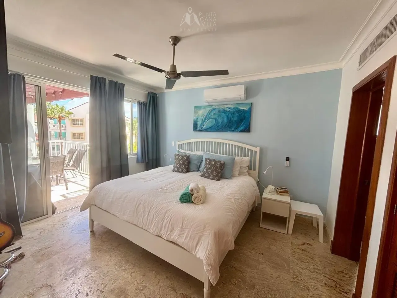 ID 4080 Playa Turquesa 2 Bedroom Beachfront Penthouse for Sale in Bavaro Punta Cana (22)