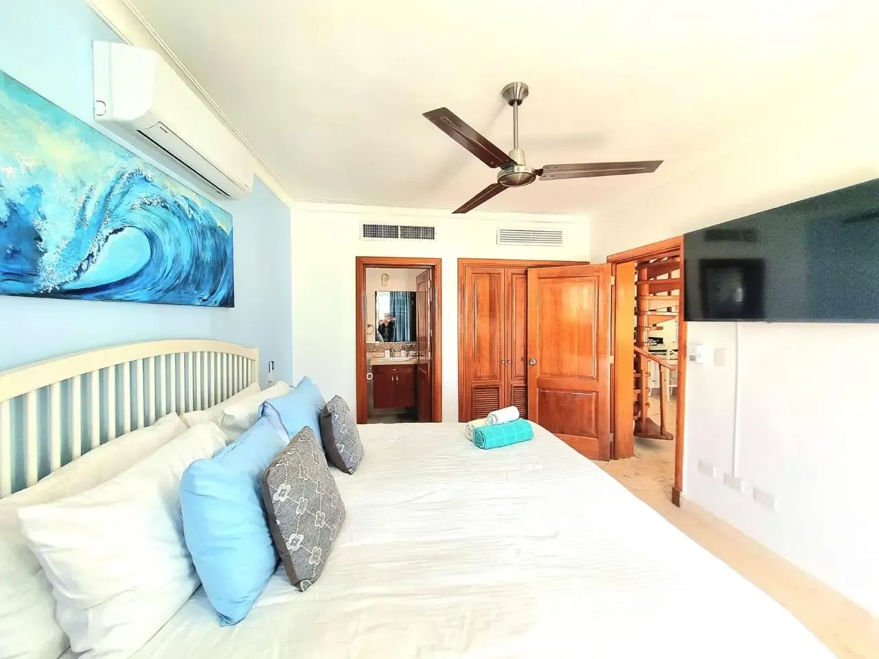 ID 4080 Playa Turquesa 2 Bedroom Beachfront Penthouse for Sale in Bavaro Punta Cana (32)