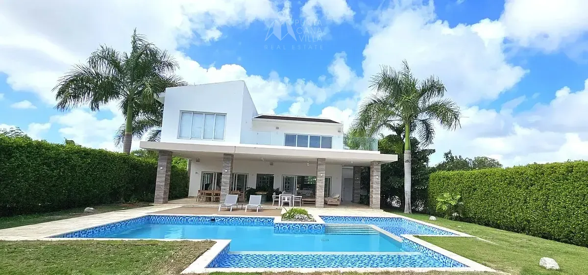 Villa Algarrobo 4 Bedroom Villa for Sale in Punta Cana Village